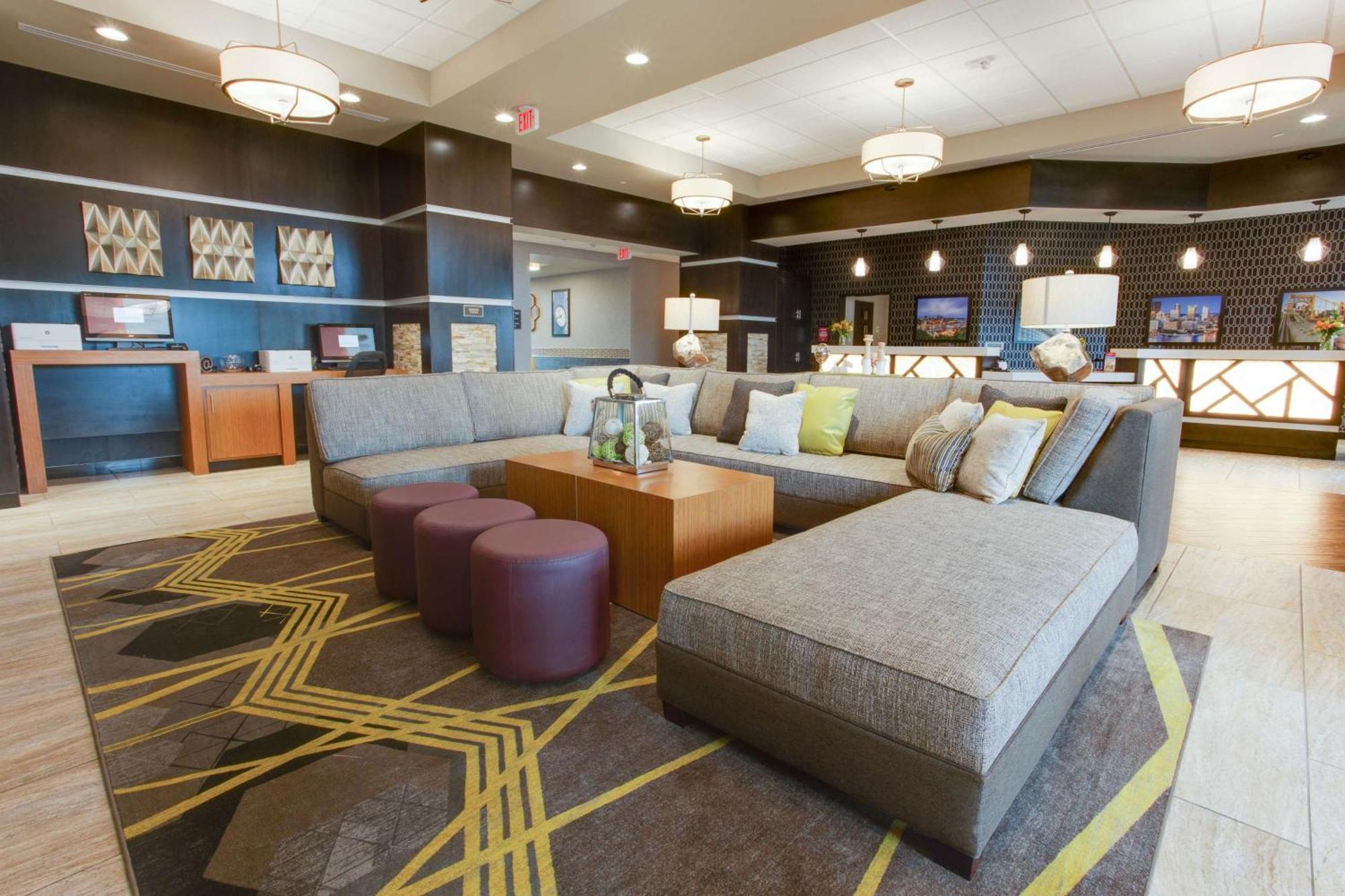 Drury Inn & Suites Pittsburgh Airport Settlers Ridge ภายนอก รูปภาพ